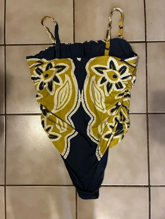 Women's Black and Mustard Floral One-Piece Swimsuit - Unbranded - Picture 5 of 5